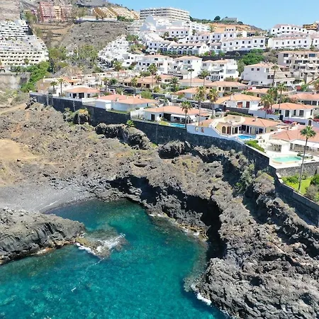 Gigantes Cliffs And Ocean Front Villa Puerto de Santiago (Tenerife)