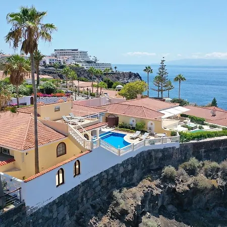 Gigantes Cliffs And Ocean Front Vila