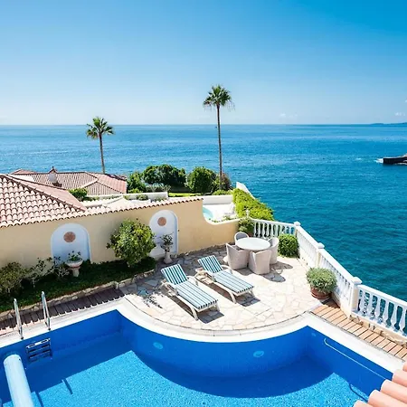 Gigantes Cliffs And Ocean Front * Puerto de Santiago (Tenerife)