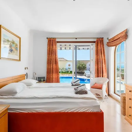 Gigantes Cliffs And Ocean Front Villa *